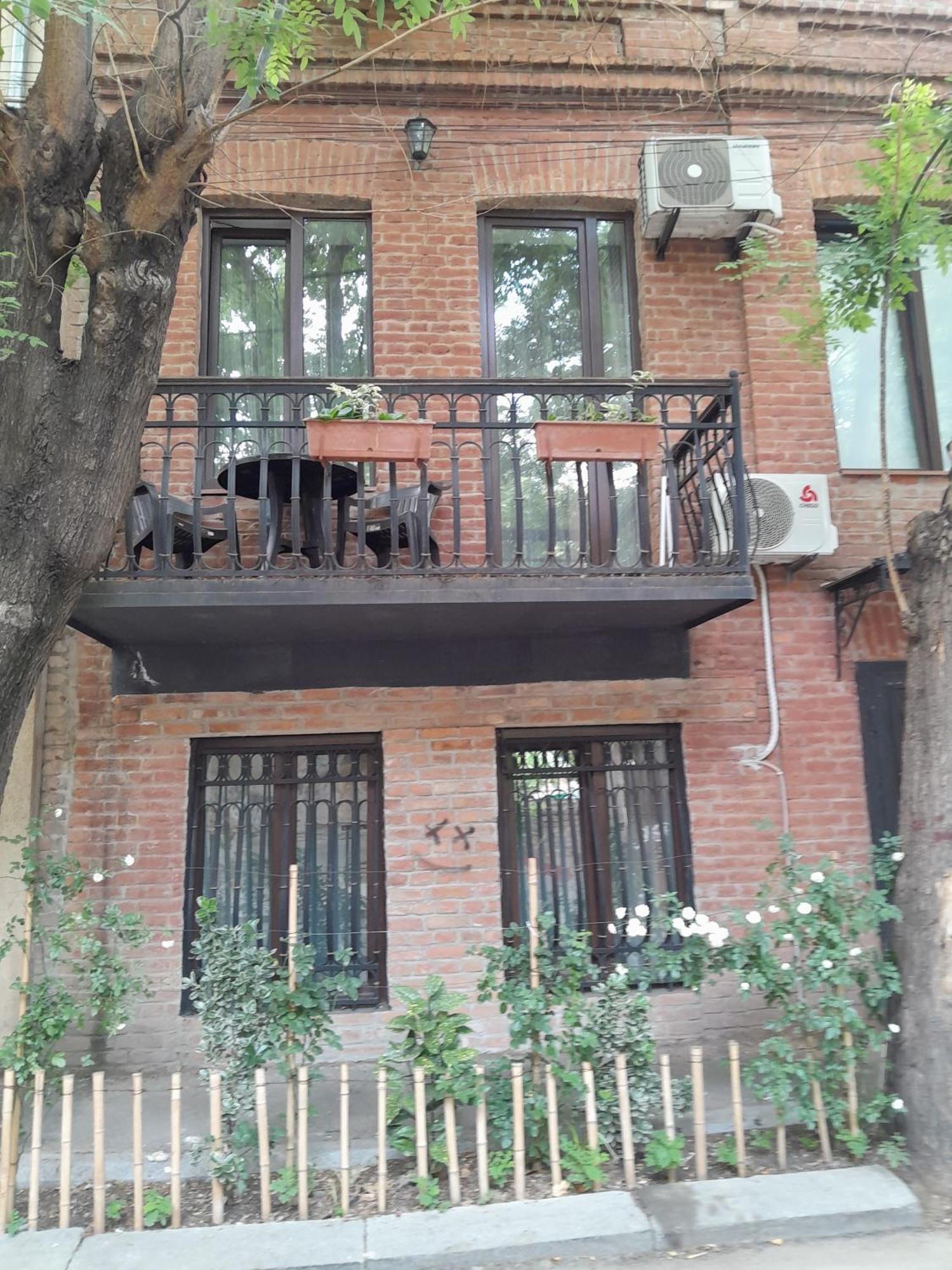 Sunflower Hotel Tbilisi Exterior photo